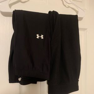Two pairs of black CROPPED under armour leggings - both size small